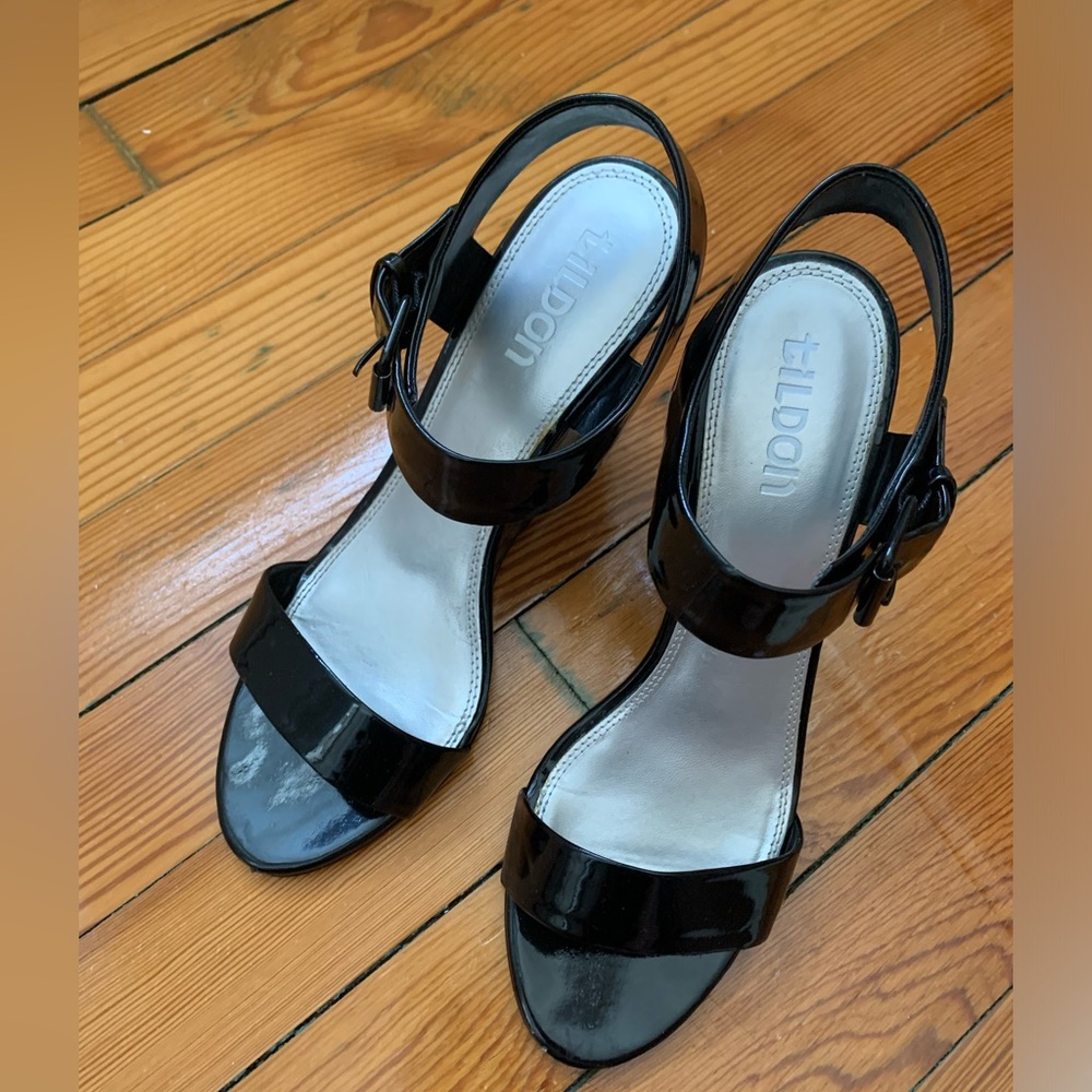 Tildon Black Patent Leather Wedges